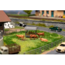 180235 - Figure Set With Sound Cows