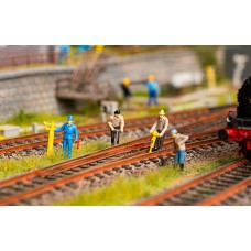 180238 - Figure Set With Sound Railroad Worker Tremolo