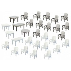 272441 - 24 Garden chairs and 6 tables